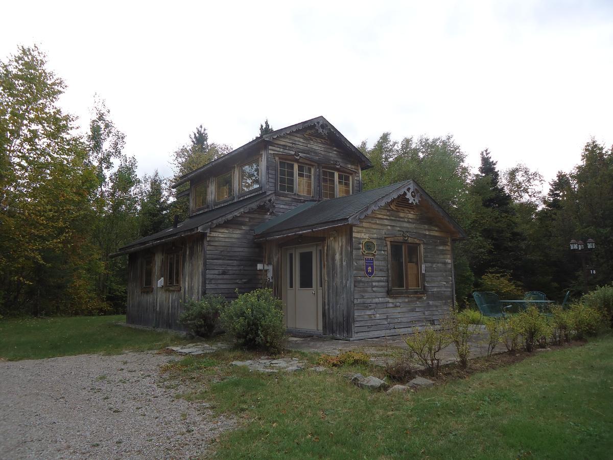 Chalet Saint-Thomas LʼAnse-Saint-Jean Exteriör bild